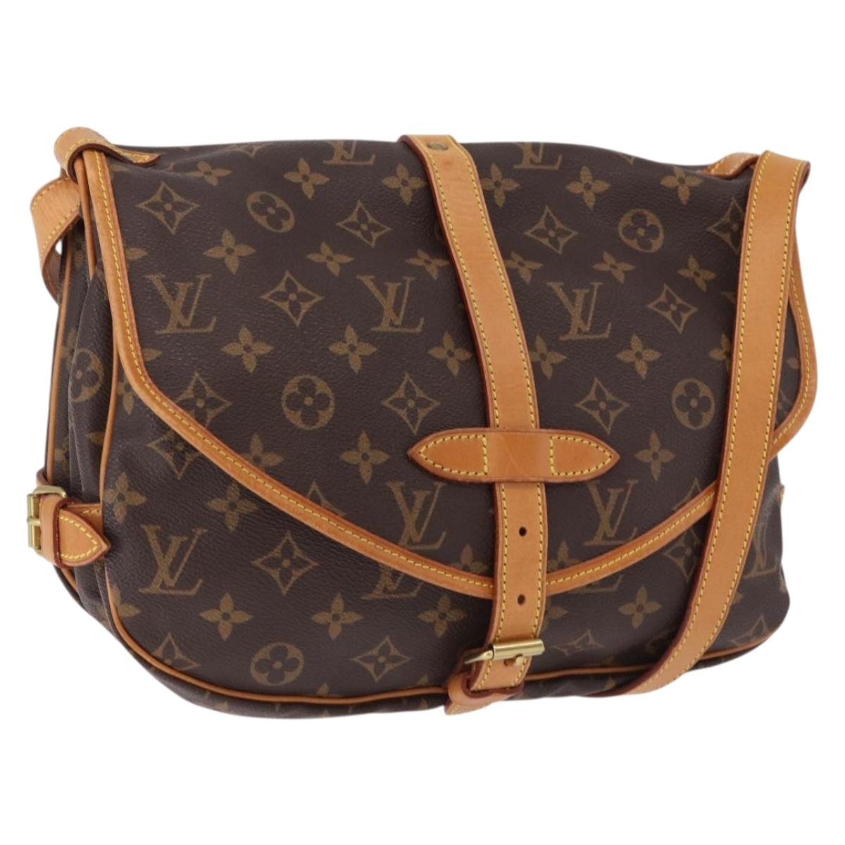 LOUIS VUITTON Monogram Saumur 30 Shoulder Bag M42256 LV Auth 186661A