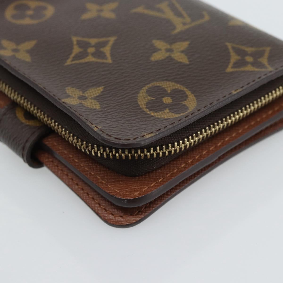 LOUIS VUITTON Monogram Compact Zip Wallet M61667 LV Auth 186702A
