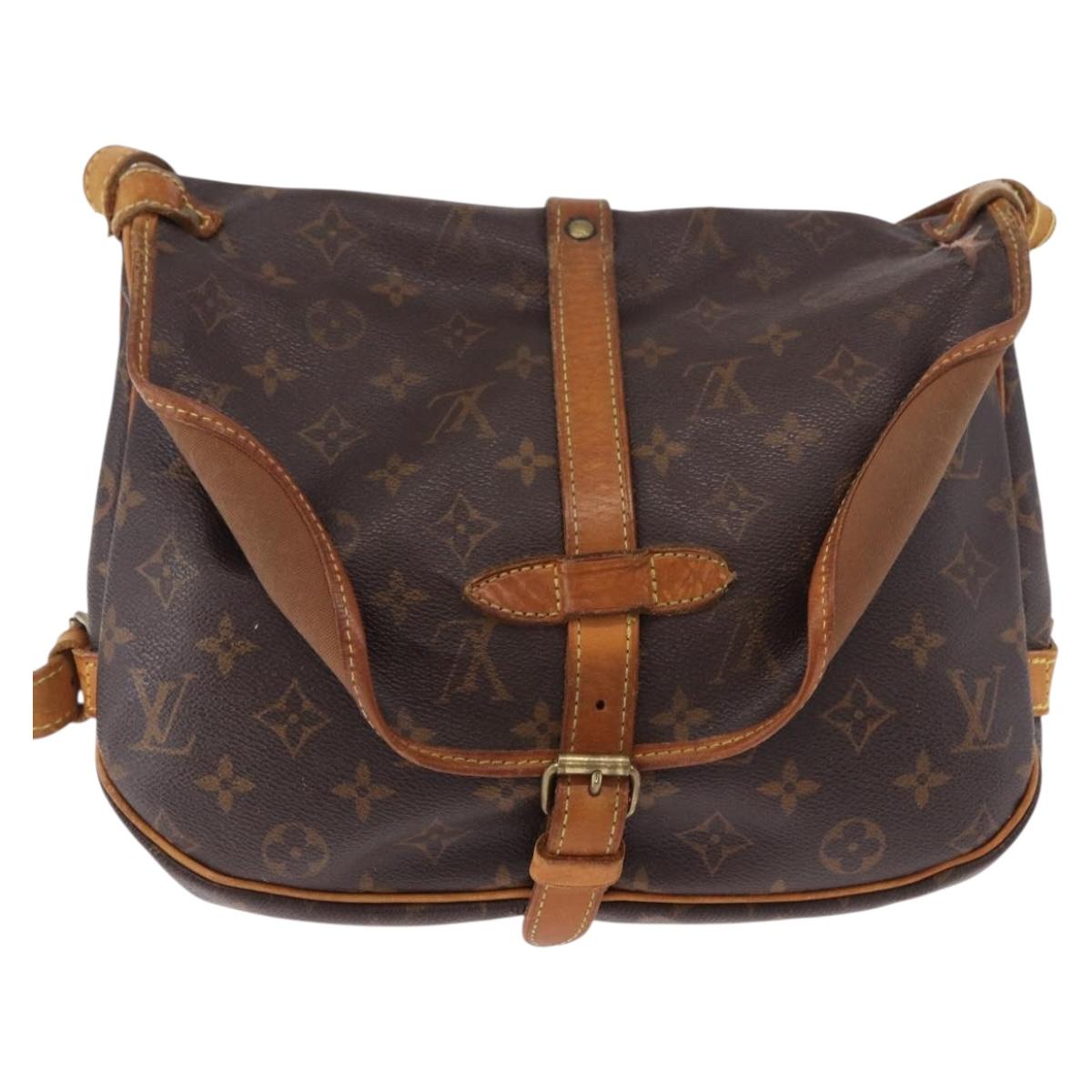 LOUIS VUITTON Monogram Saumur 30 Shoulder Bag M42256 LV Auth 186859