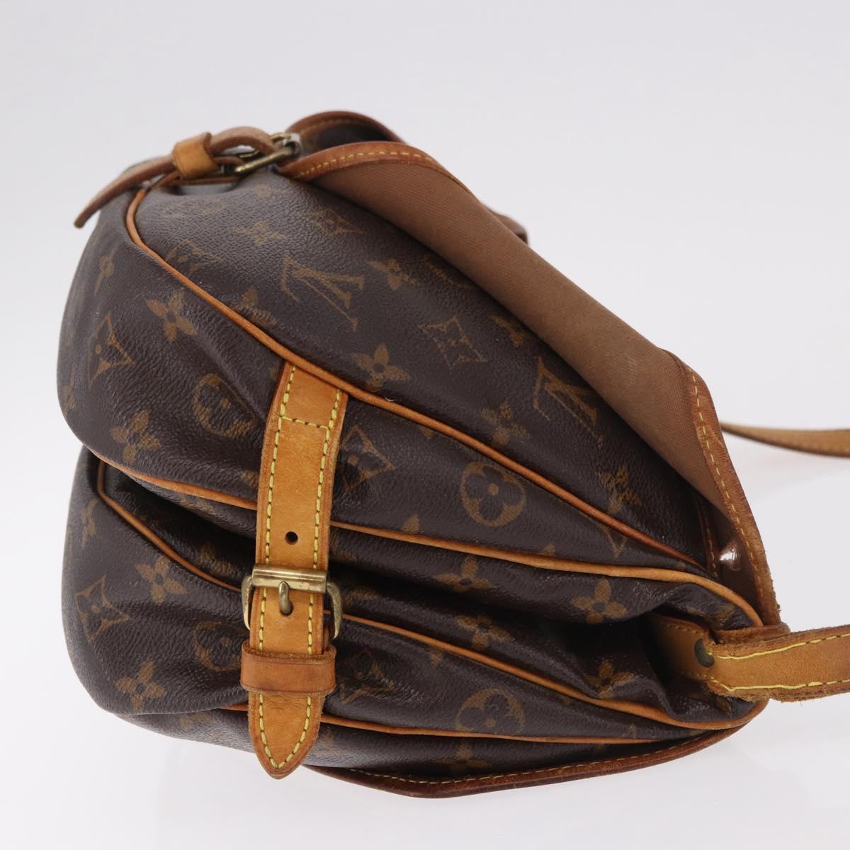 LOUIS VUITTON Monogram Saumur 30 Shoulder Bag M42256 LV Auth 186859
