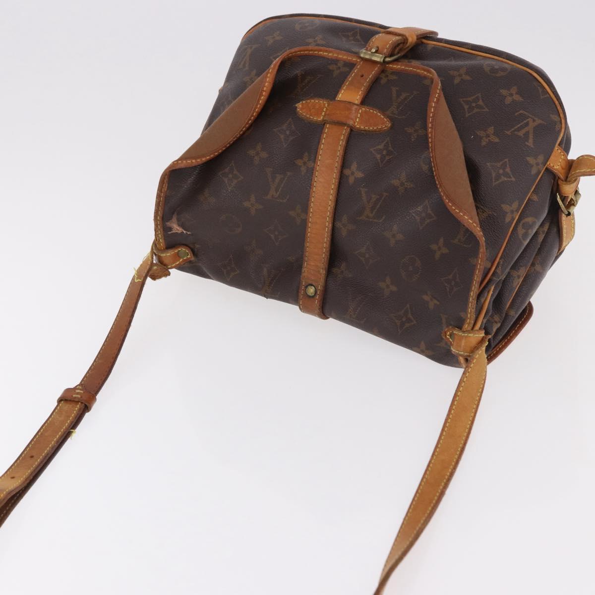 LOUIS VUITTON Monogram Saumur 30 Shoulder Bag M42256 LV Auth 186859