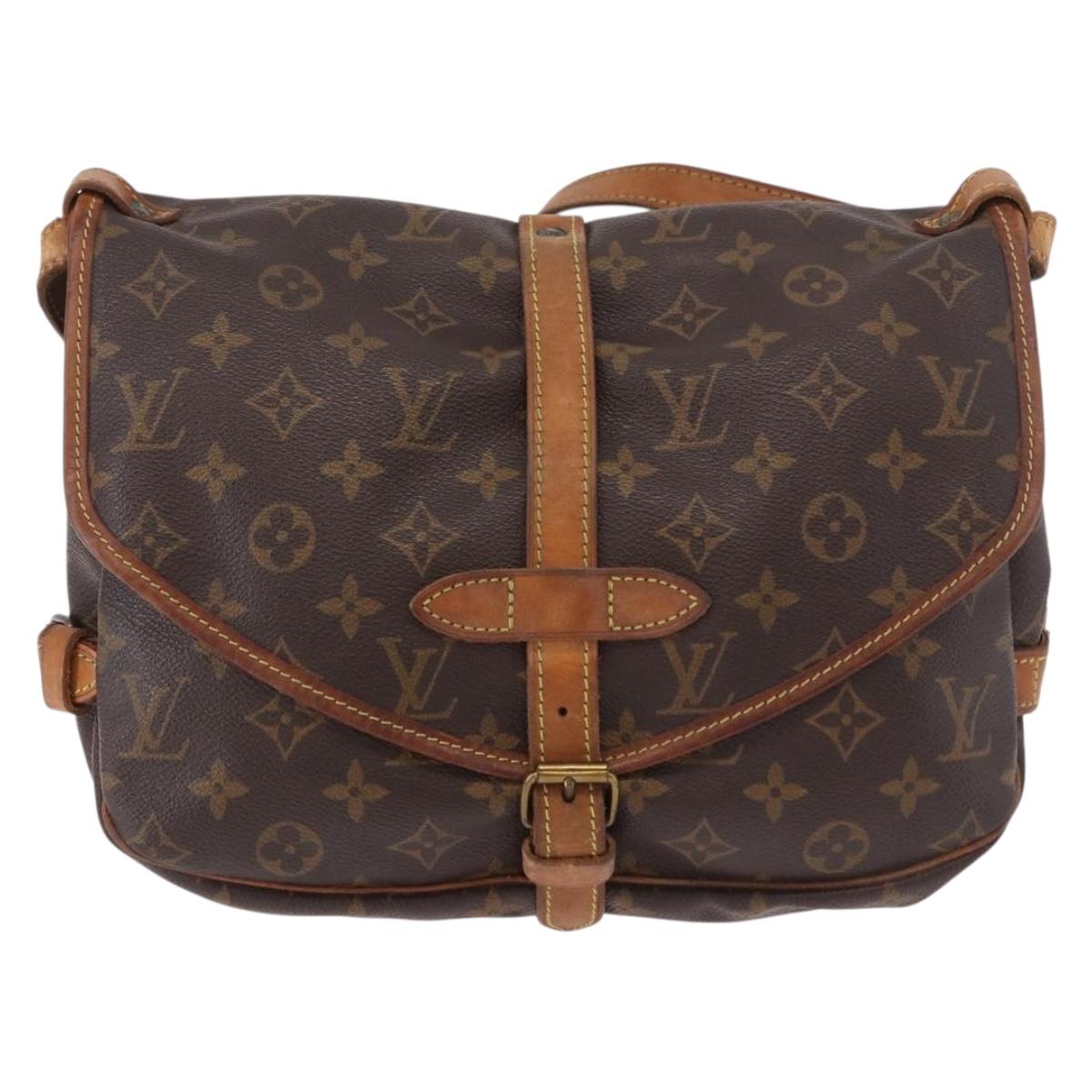 LOUIS VUITTON Monogram Saumur 30 Shoulder Bag M42256 LV Auth 187014