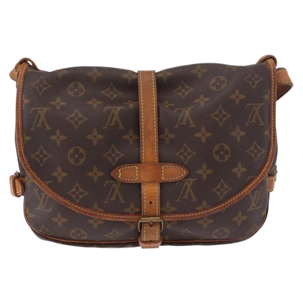 LOUIS VUITTON Monogram Saumur 30 Shoulder Bag M42256 LV Auth 187014