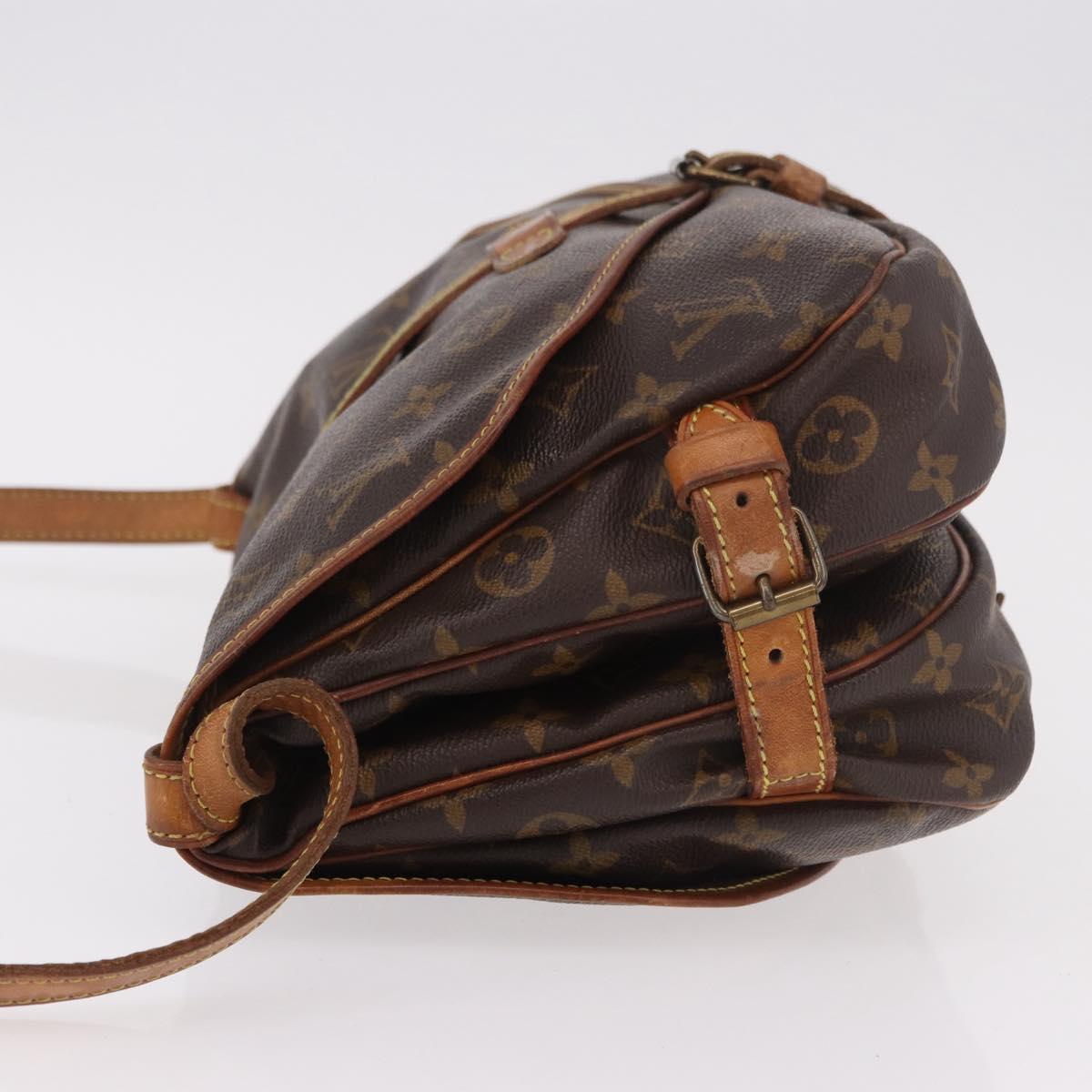 LOUIS VUITTON Monogram Saumur 30 Shoulder Bag M42256 LV Auth 187014