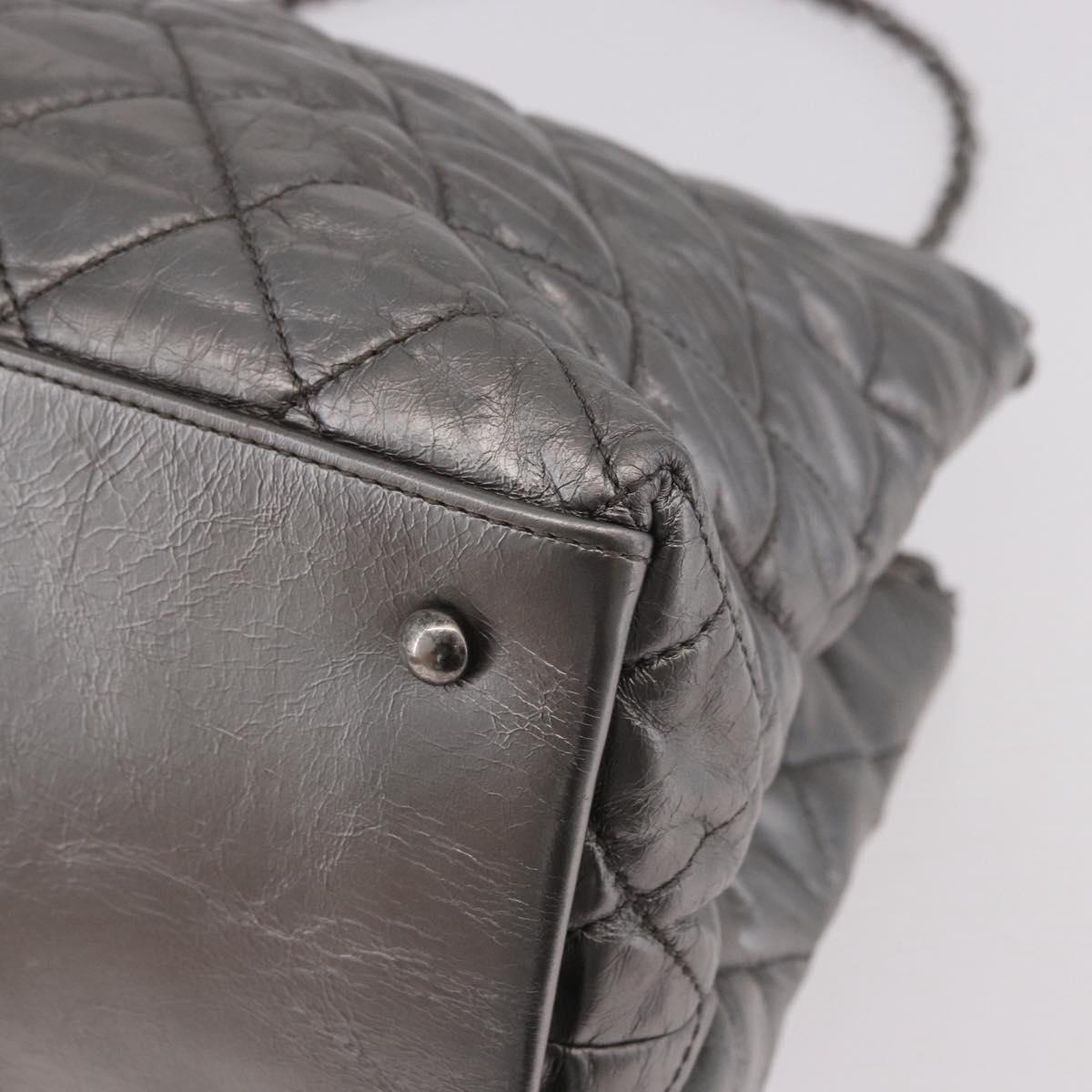 CHANEL Matelasse Chain Me Shoulder Bag Leather Silver CC Auth 187120SAV