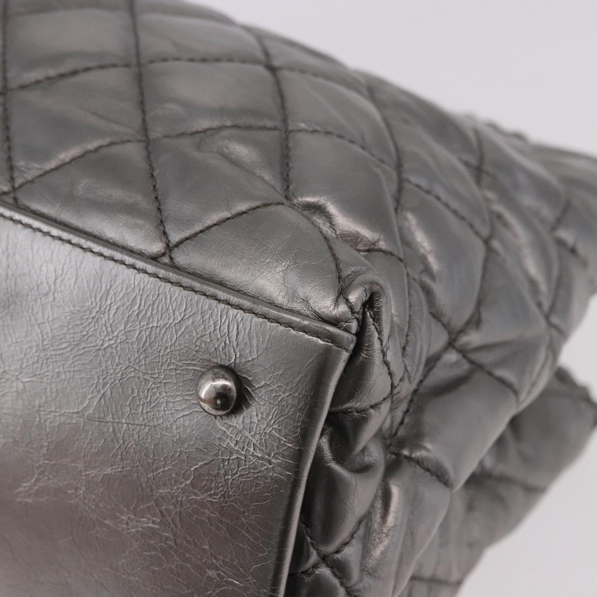 CHANEL Matelasse Chain Me Shoulder Bag Leather Silver CC Auth 187120SAV