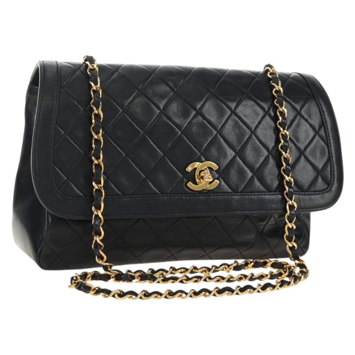 CHANEL Chain Matelasse Shoulder Bag Lamb Skin Black Gold CC Auth 187189SAV
