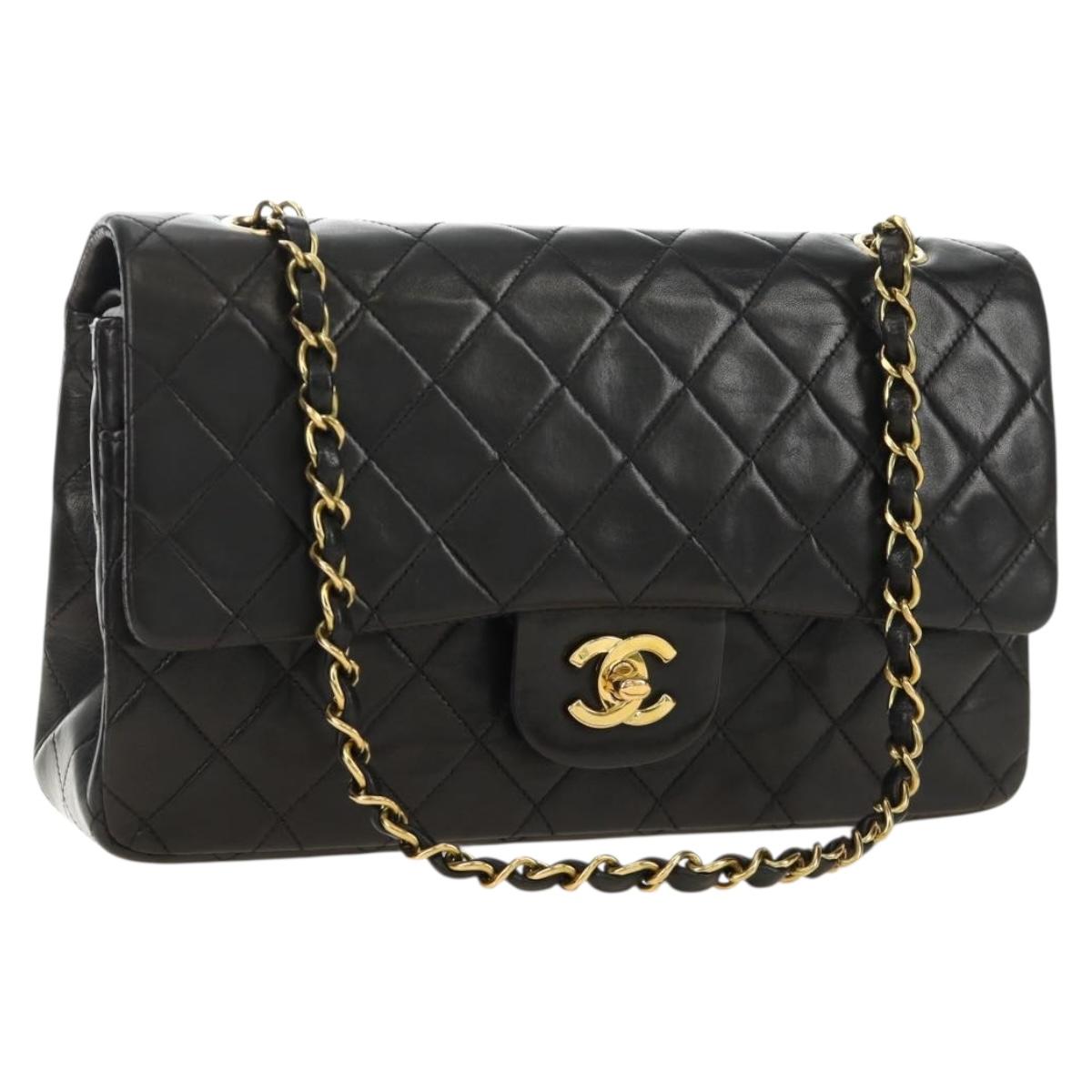 CHANEL Matelasse 25 Double Flap Chain Bag Lamb Skin Gold Black CC Auth 187193SAV