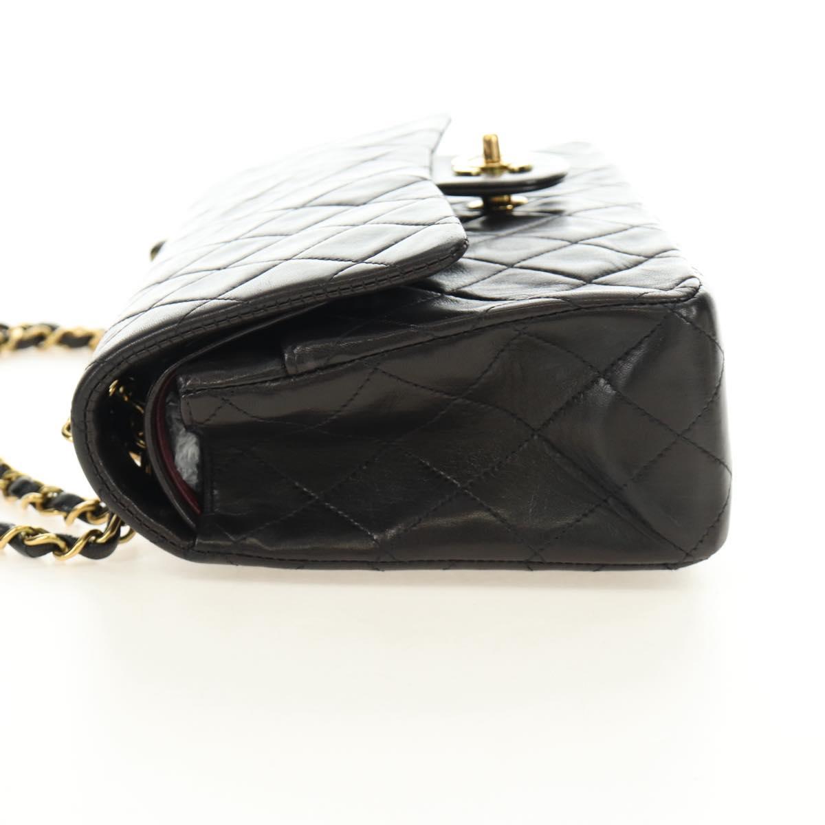 CHANEL Matelasse 25 Double Flap Chain Bag Lamb Skin Gold Black CC Auth 187193SAV