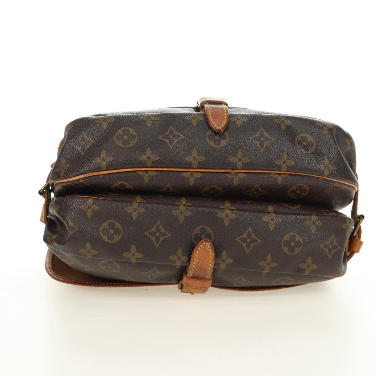 LOUIS VUITTON Monogram Saumur 30 Shoulder Bag M42256 LV Auth 187218