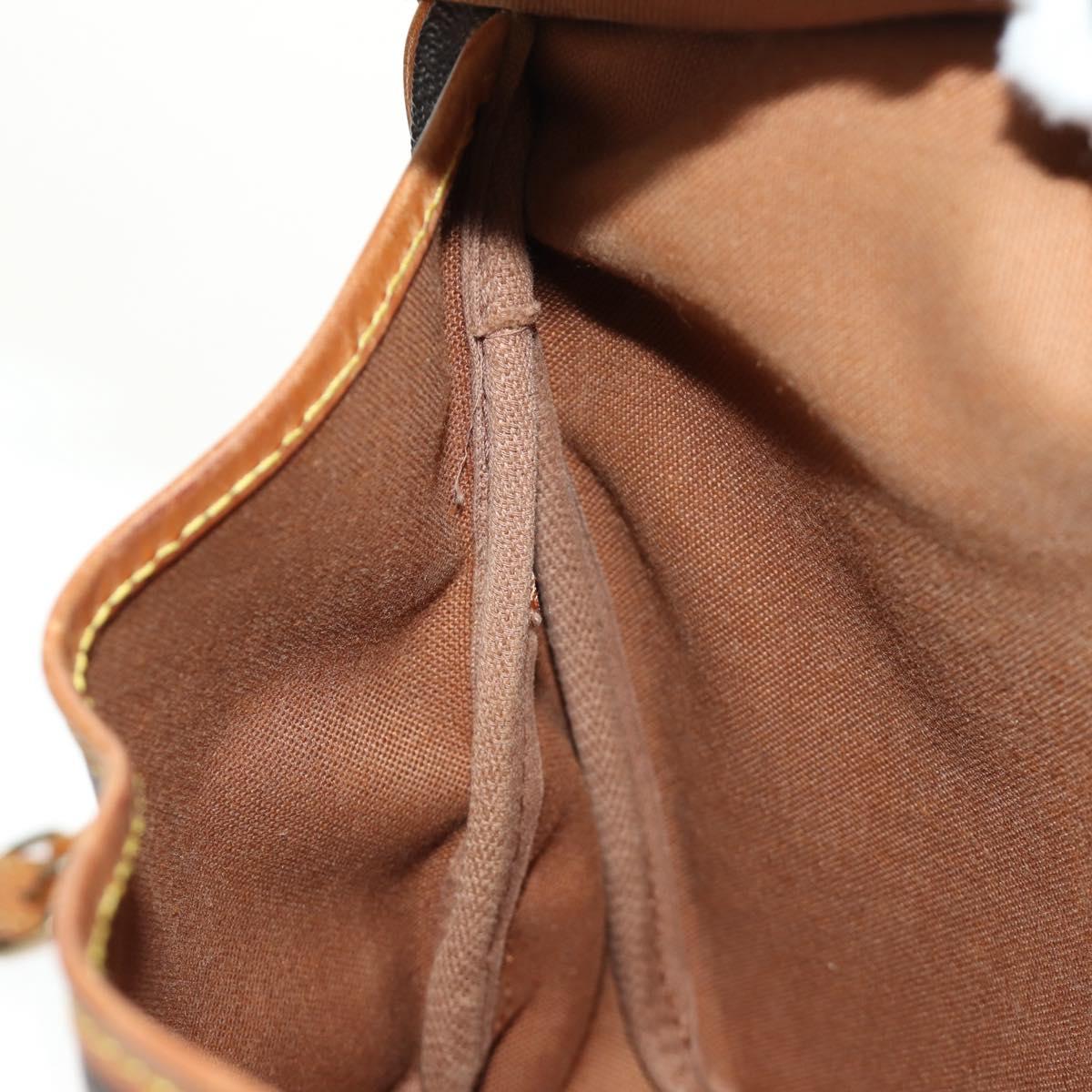 LOUIS VUITTON Monogram Saumur 30 Shoulder Bag M42256 LV Auth 187218