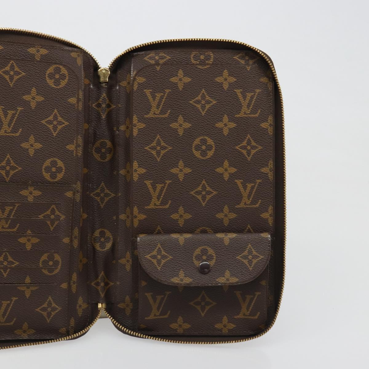 LOUIS VUITTON Monogram Poche Escapade Travel Case M60113 LV Auth 187282V