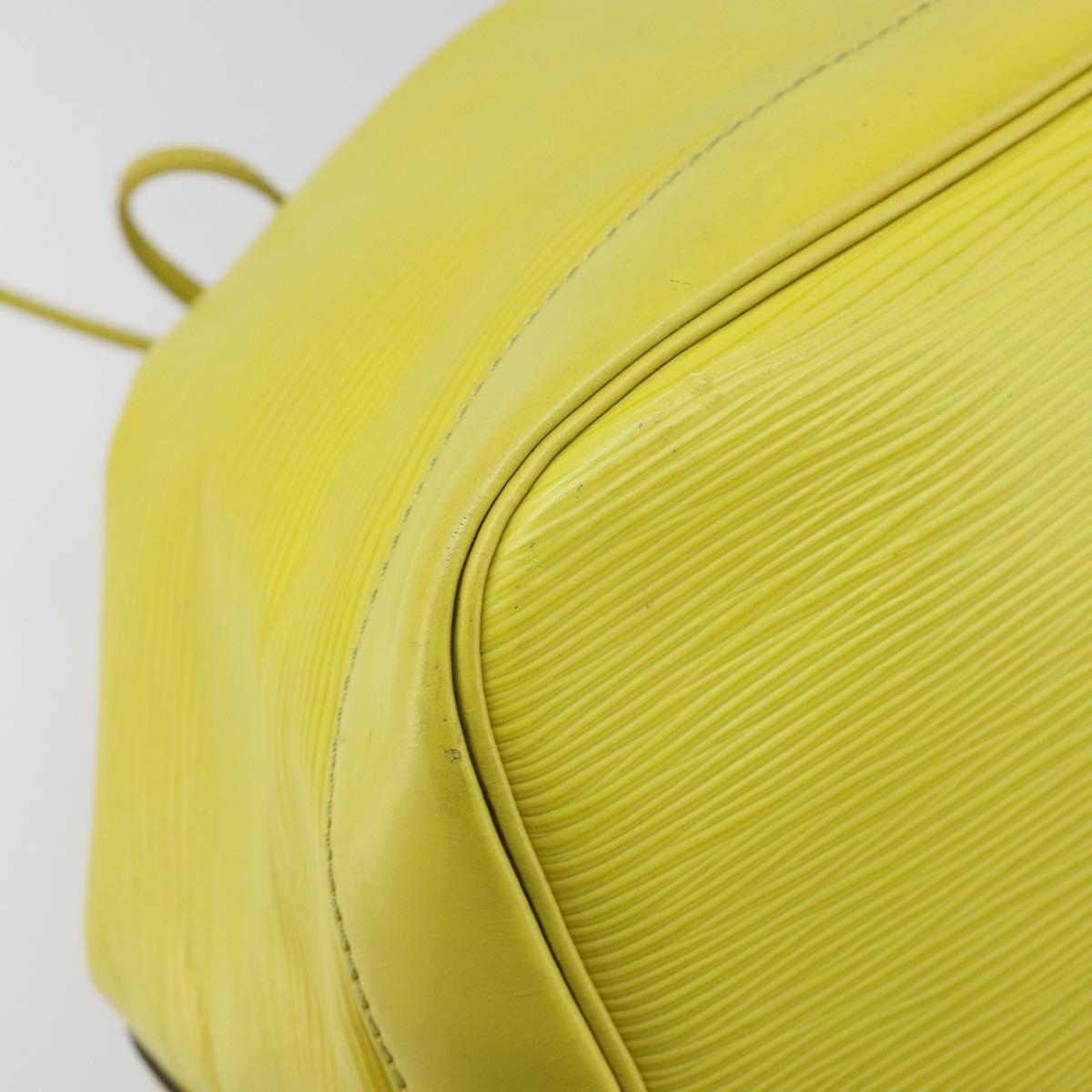 LOUIS VUITTON Epi Petit Noe Shoulder Bag Pistachian M40969 LV Auth 187291A