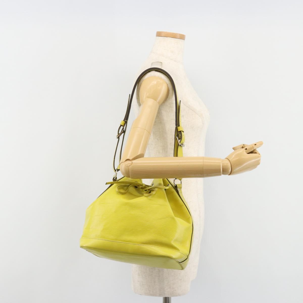 LOUIS VUITTON Epi Petit Noe Shoulder Bag Pistachian M40969 LV Auth 187291A