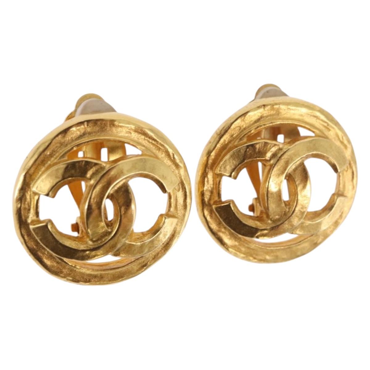 CHANEL COCO Mark Earring Metal Gold Tone CC Auth 187301M