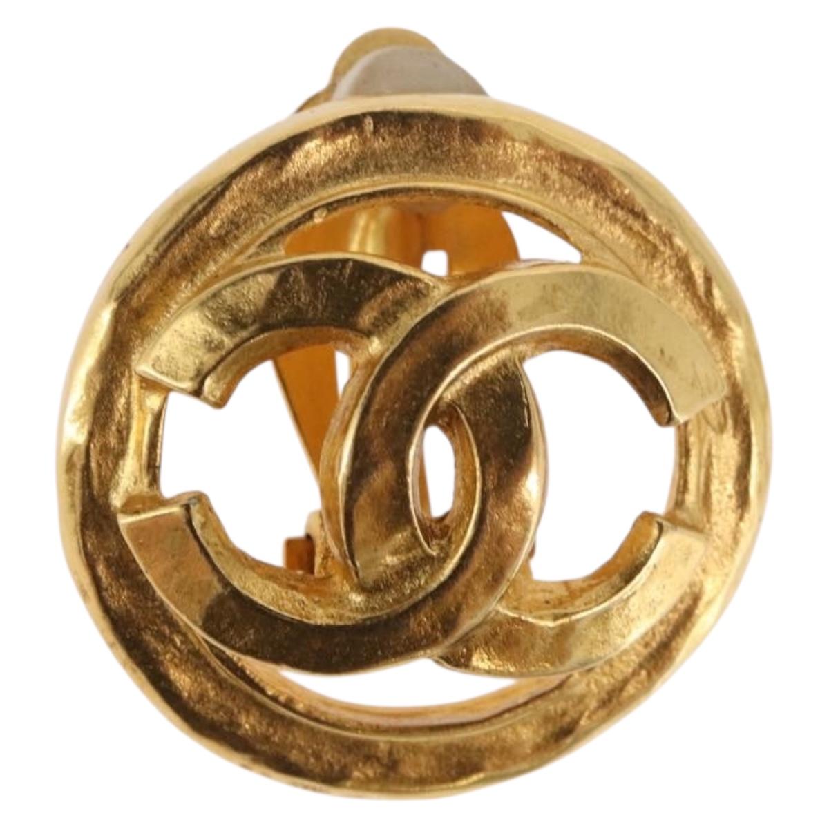 CHANEL COCO Mark Earring Metal Gold Tone CC Auth 187301M