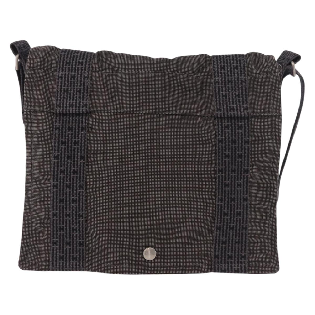 HERMES Fourre Tout Bassas PM Shoulder Bag Canvas Gray Silver Auth 187421A