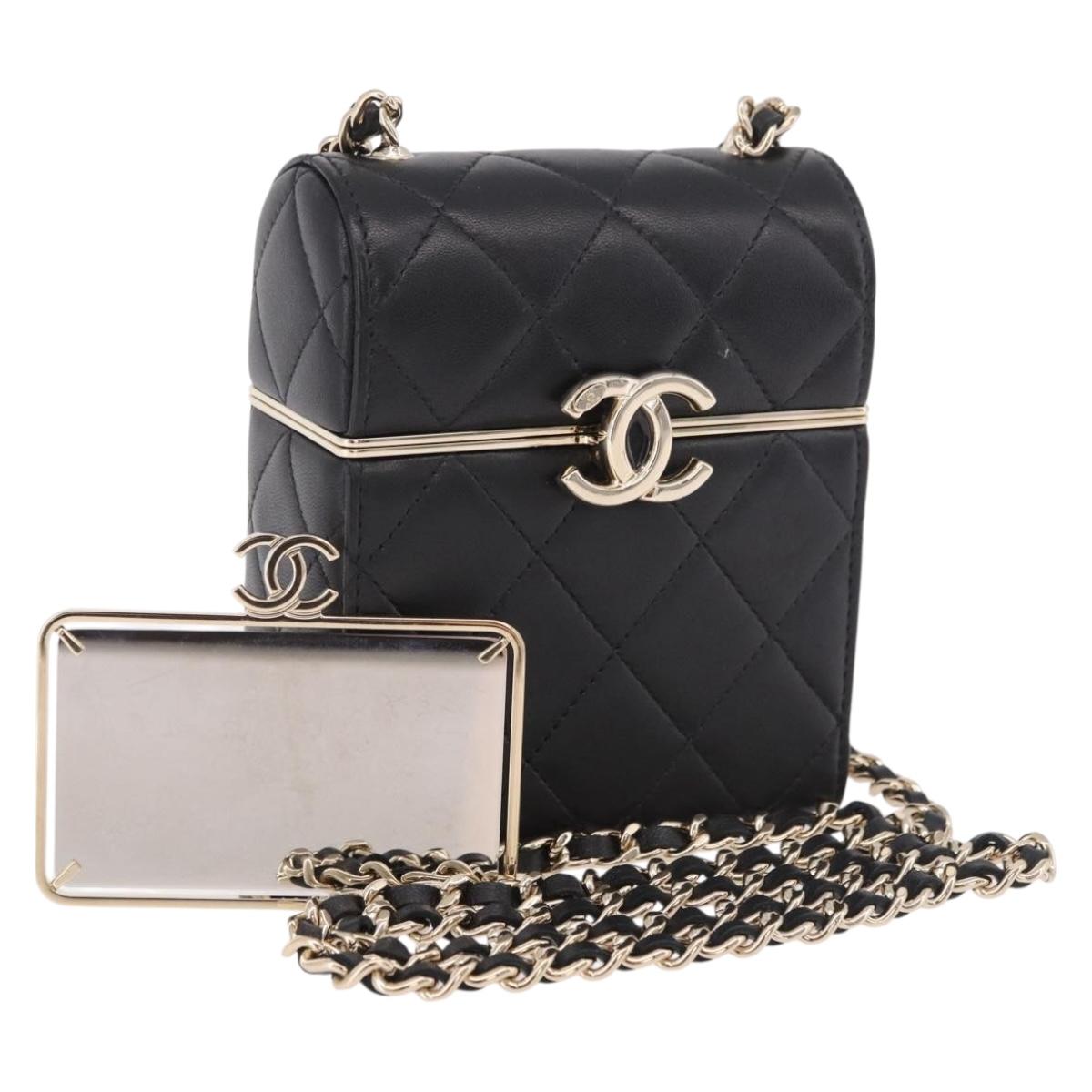 CHANEL Matelasse Chain Shoulder Bag Lamb Skin Black Gold CC Auth 187480SAM