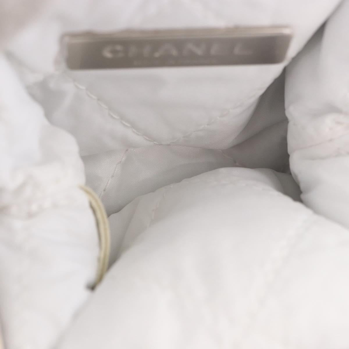 CHANEL Matelasse Chain Shoulder Bag Bore White Silver CC Auth 187487SAM