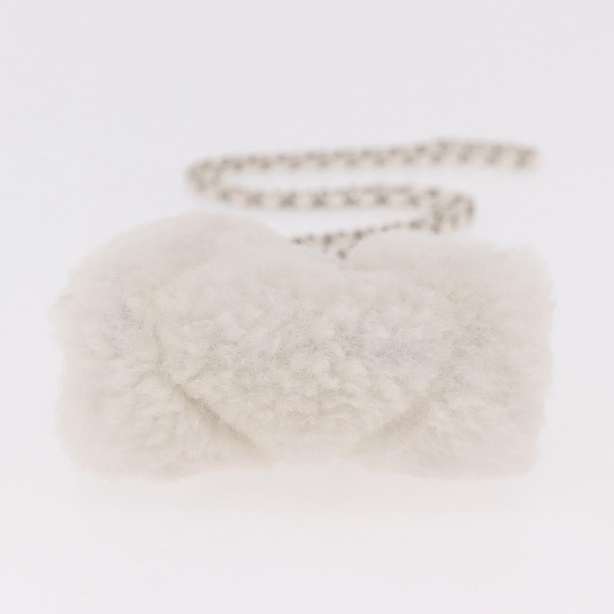 CHANEL Matelasse Chain Shoulder Bag Bore White Silver CC Auth 187487SAM