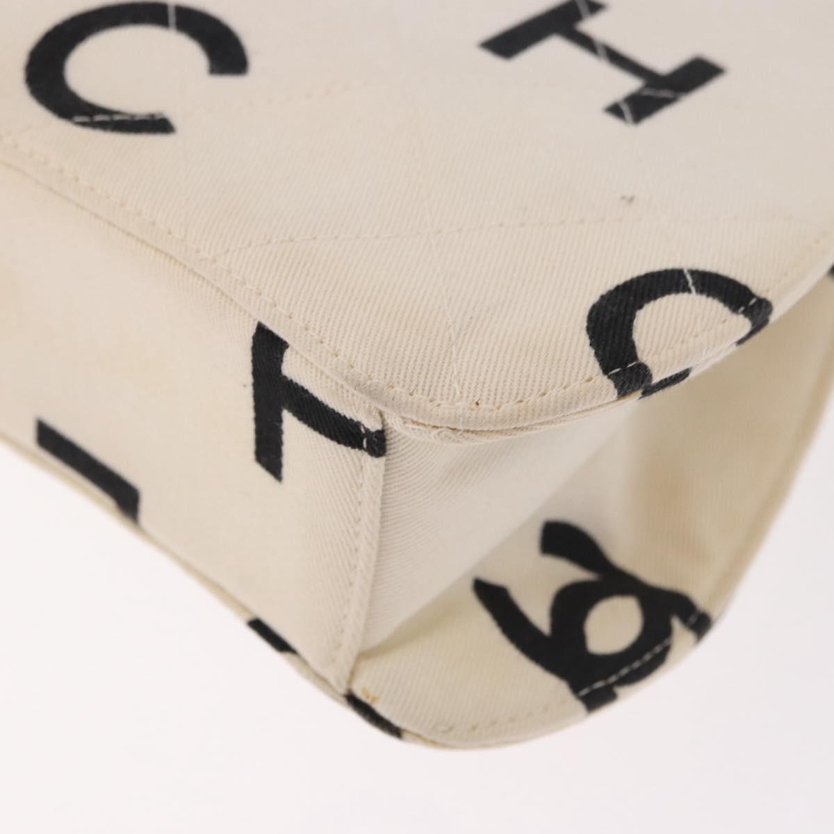CHANEL Matelasse Chain Hand Bag Canvas White Silver CC Auth 187495V