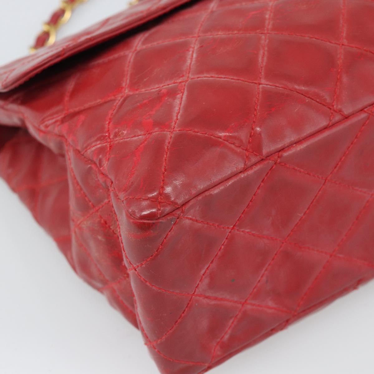 CHANEL Matelasse Chain Shoulder Bag Patent leather Red Gold CC Auth 187496