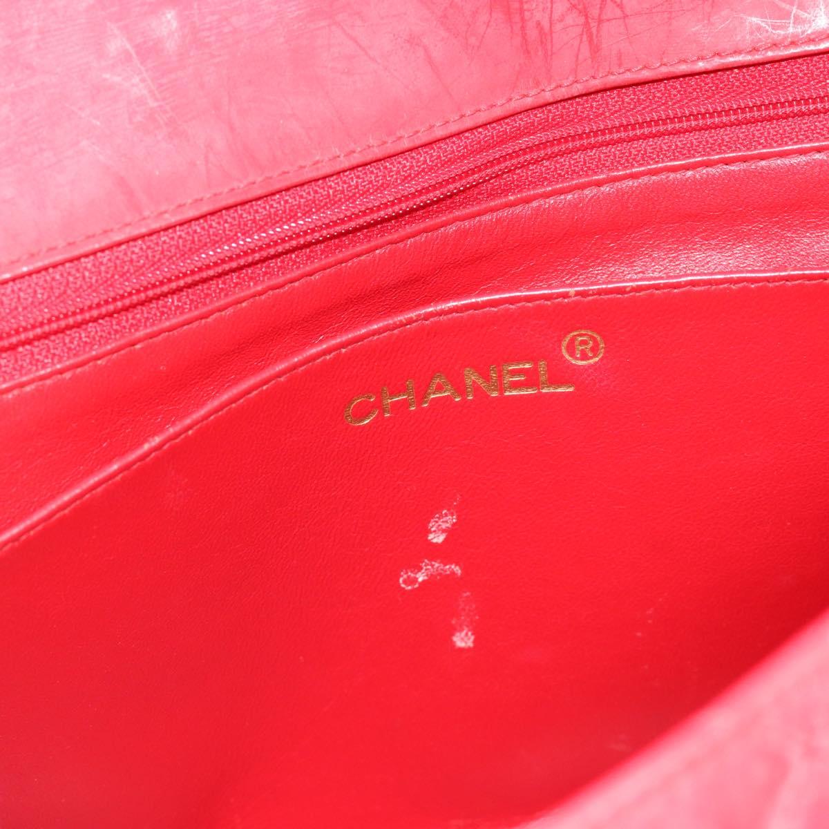 CHANEL Matelasse Chain Shoulder Bag Patent leather Red Gold CC Auth 187496