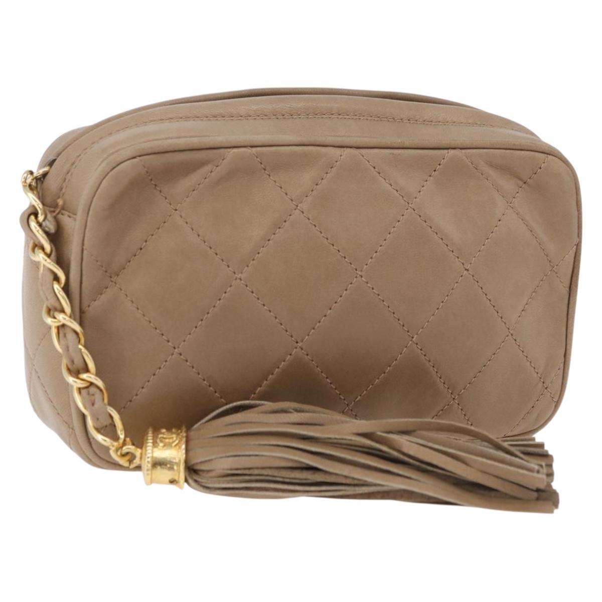 CHANEL Matelasse Pouch Lamb Skin Beige Gold CC Auth 187733A
