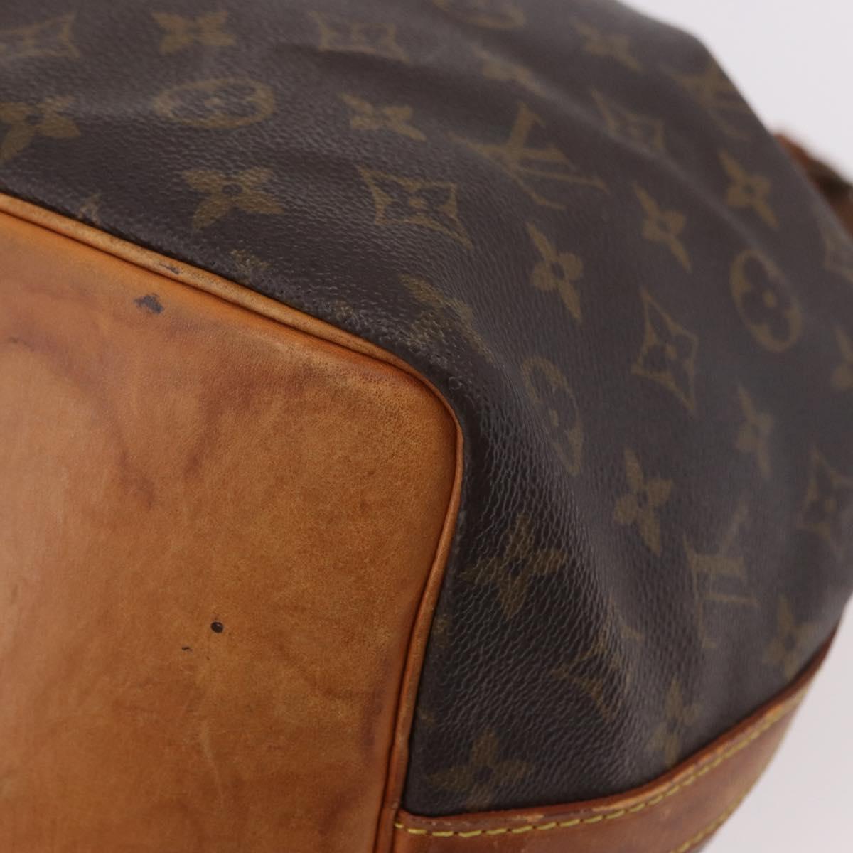LOUIS VUITTON Monogram Petit Noe Shoulder Bag M42226 LV Auth 187844