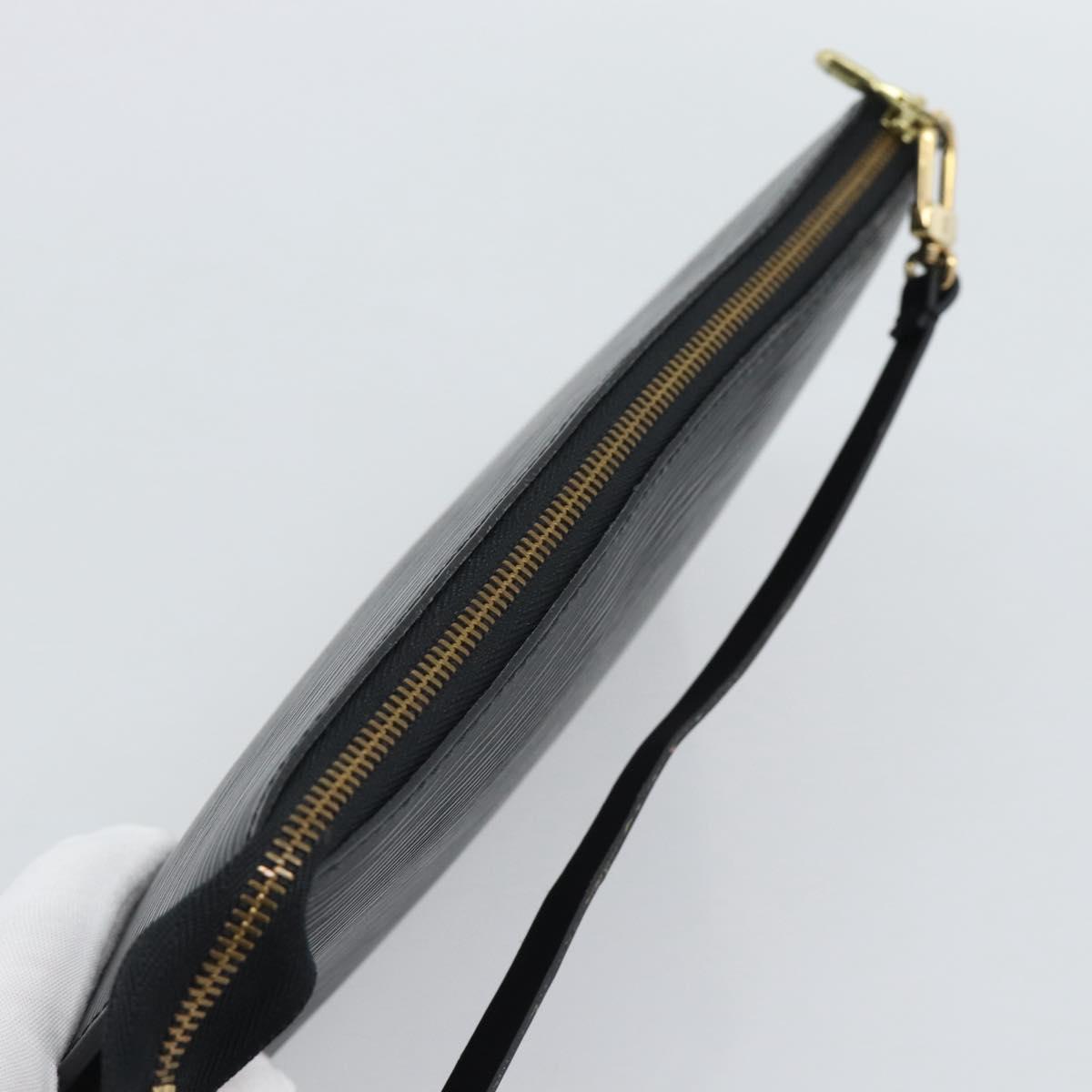 LOUIS VUITTON Epi Pochette Accessoires Pouch Black M52982 LV Auth 187872A