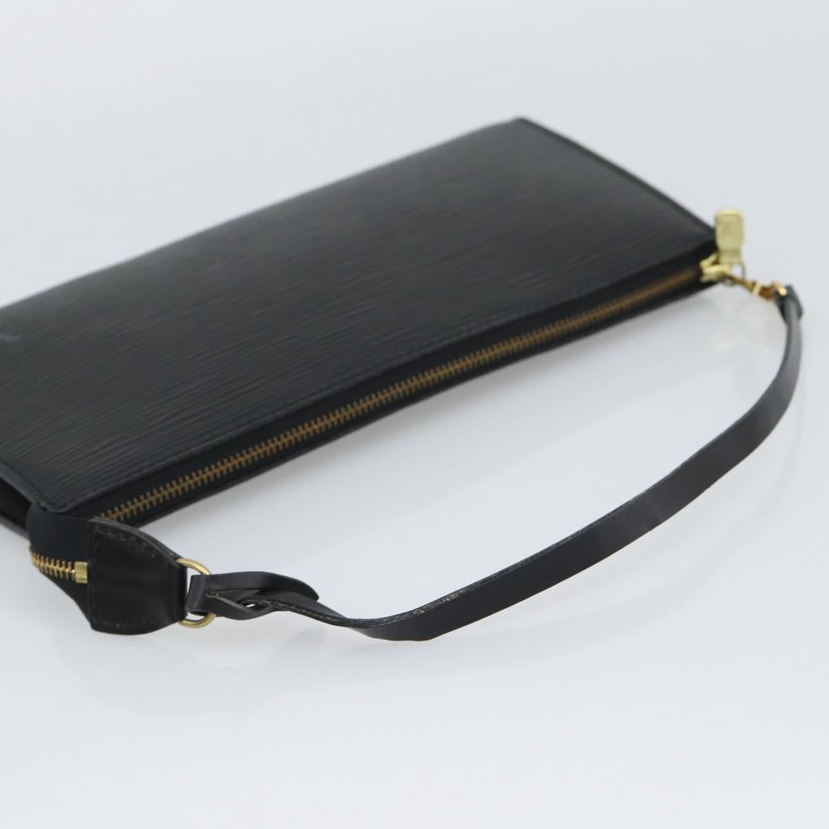 LOUIS VUITTON Epi Pochette Accessoires Pouch Black M52982 LV Auth 187872A