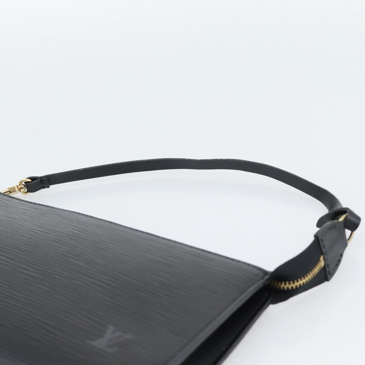 LOUIS VUITTON Epi Pochette Accessoires Pouch Black M52982 LV Auth 187872A