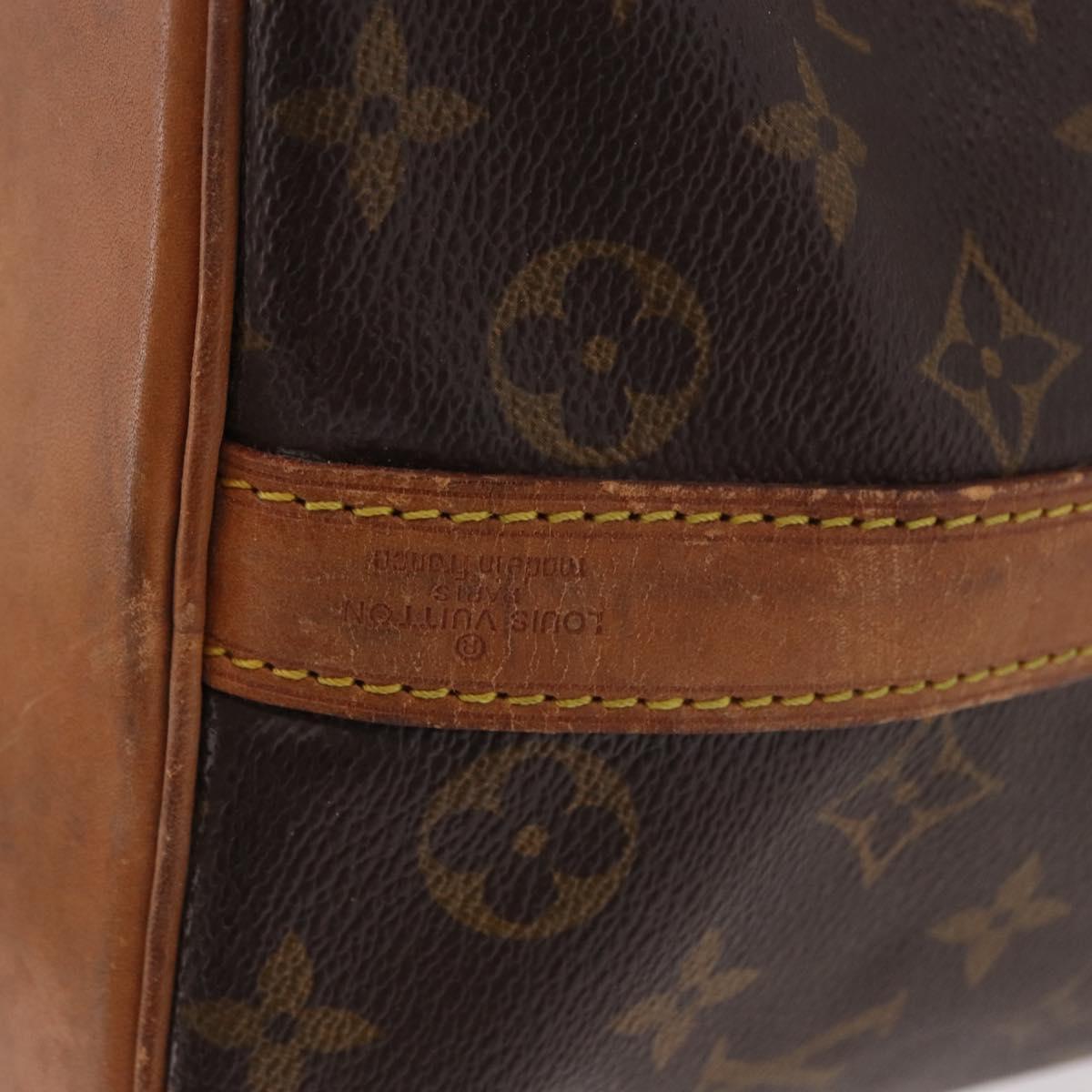 LOUIS VUITTON Monogram Petit Noe Shoulder Bag M42226 LV Auth 187943