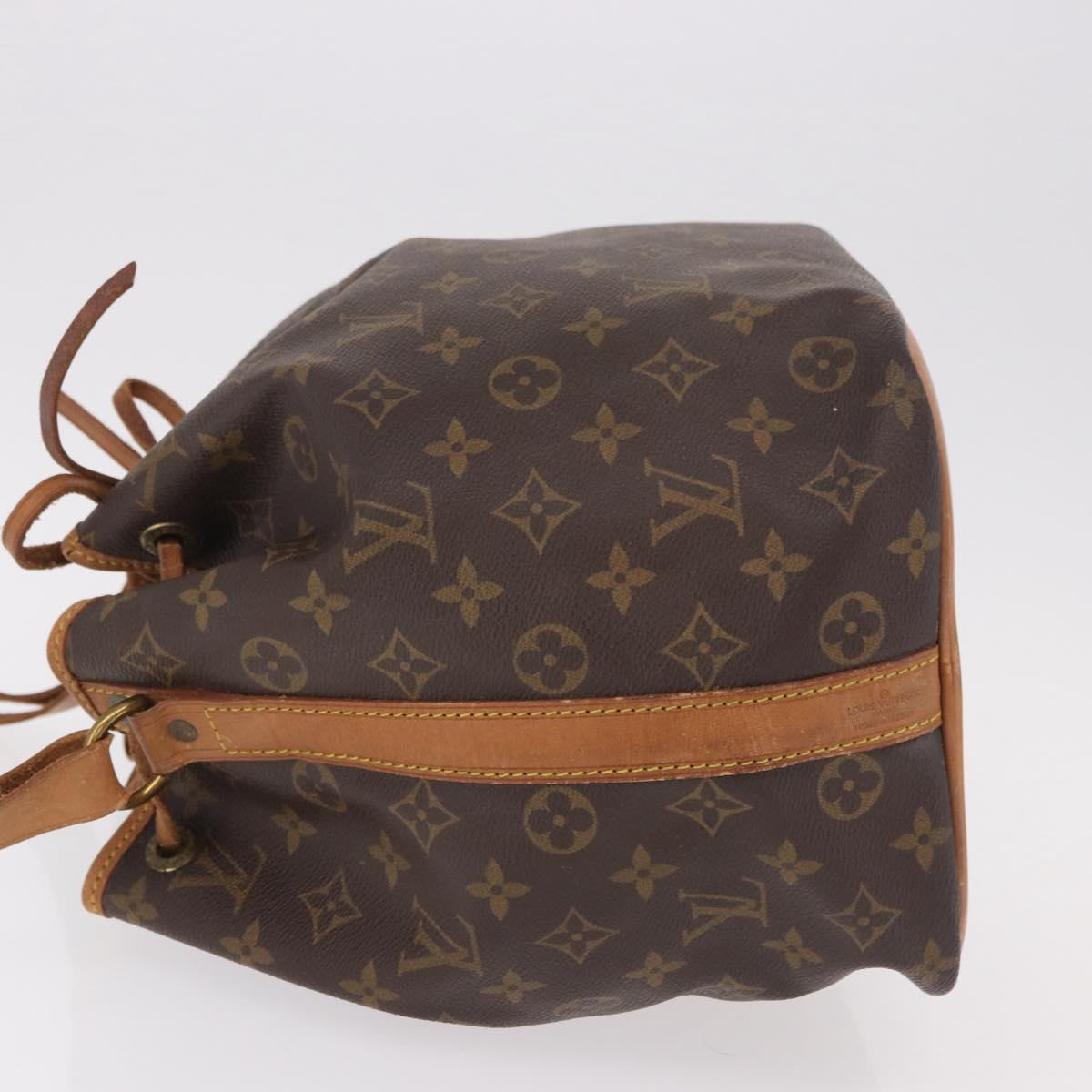 LOUIS VUITTON Monogram Petit Noe Shoulder Bag M42226 LV Auth 187943