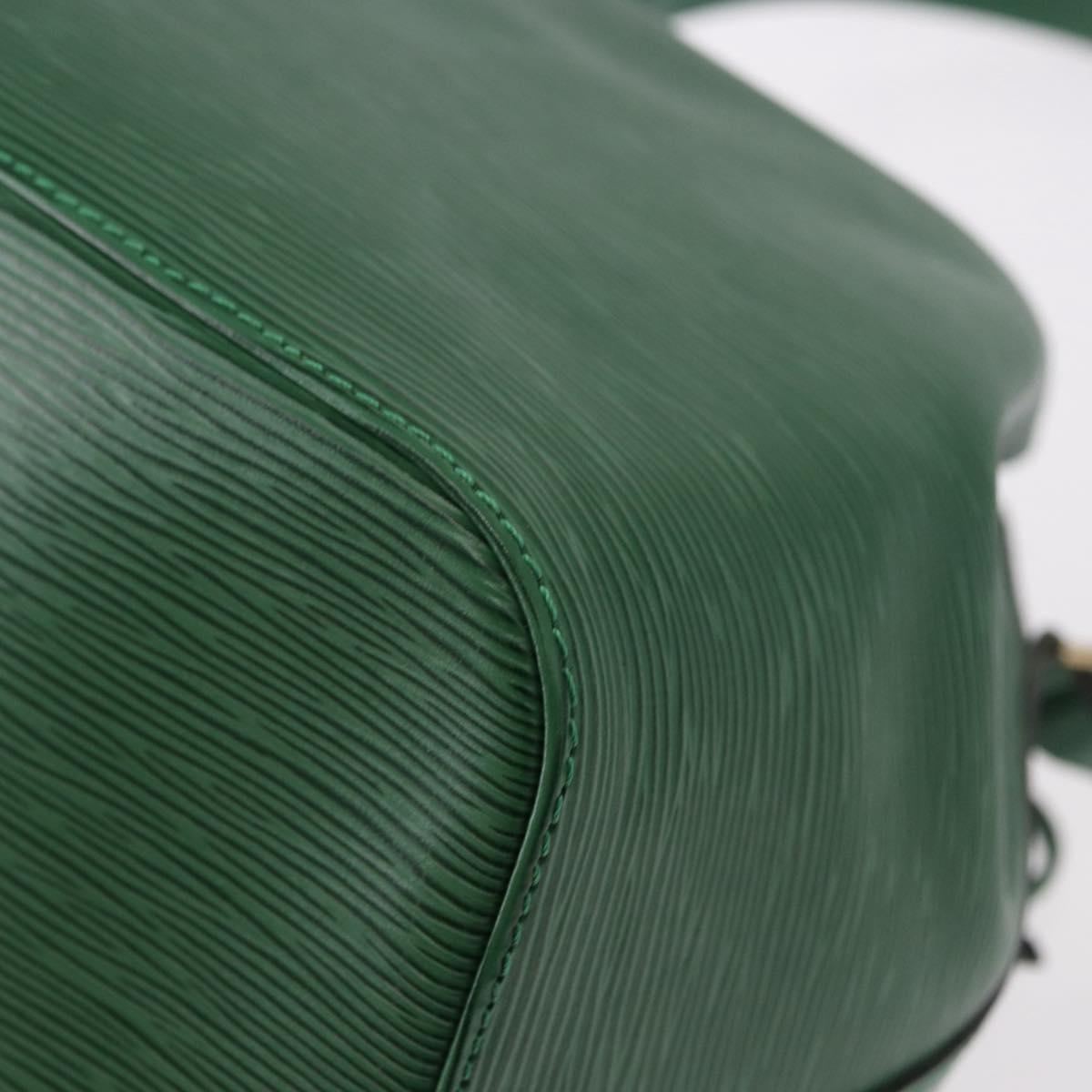 LOUIS VUITTON Epi Petit Noe Shoulder Bag Green M44104 LV Auth 187979V
