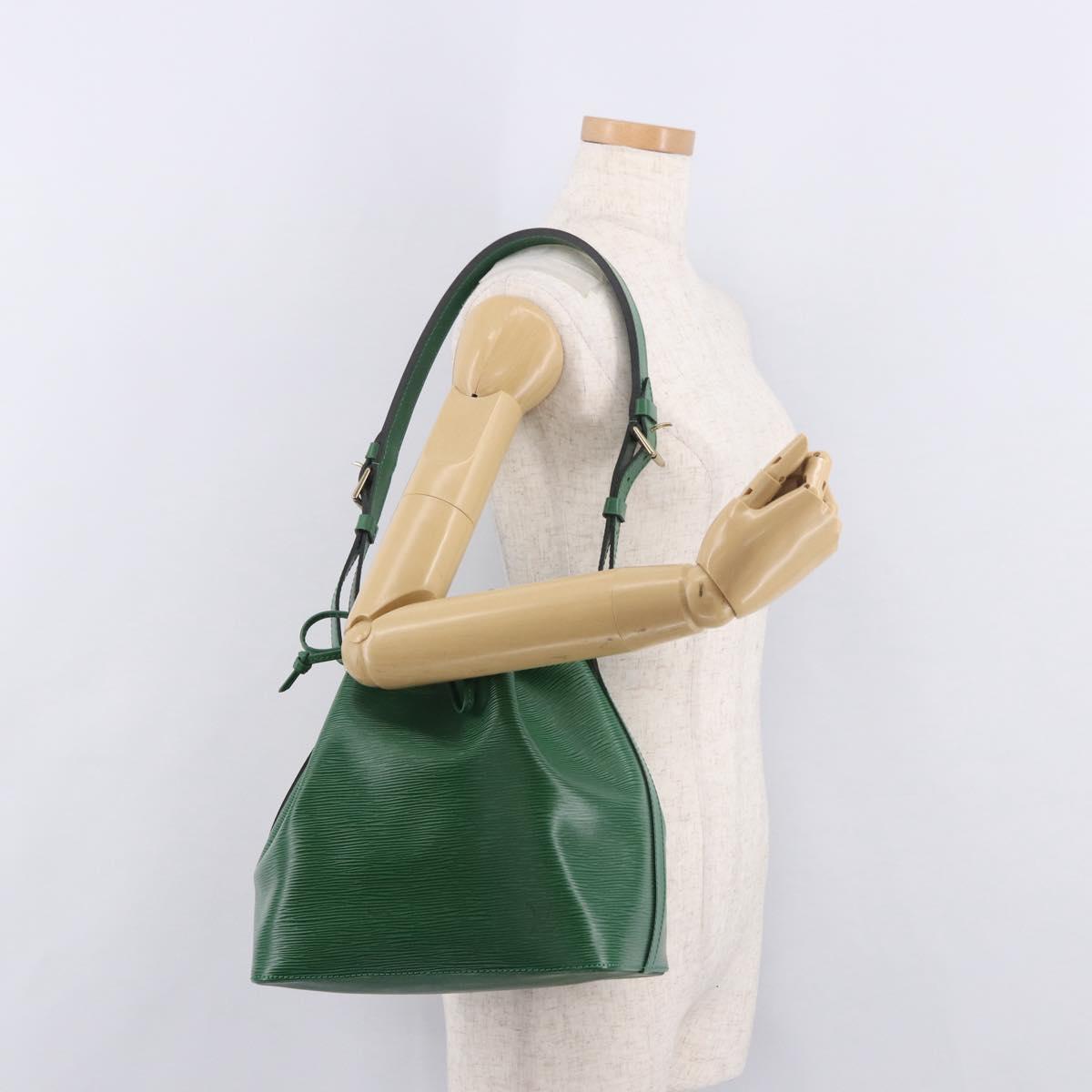 LOUIS VUITTON Epi Petit Noe Shoulder Bag Green M44104 LV Auth 187979V