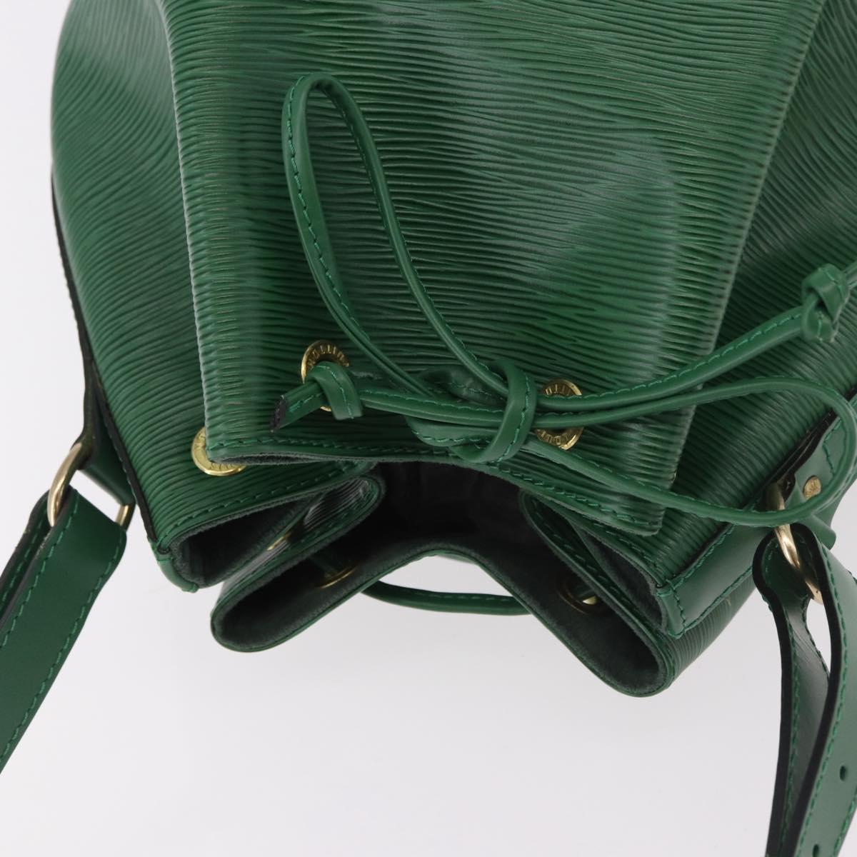 LOUIS VUITTON Epi Petit Noe Shoulder Bag Green M44104 LV Auth 187979V