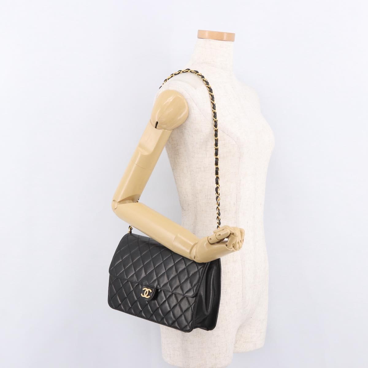 CHANEL Matelasse Lamb Skin Chain Shoulder Bag Black Gold CC Auth 187988M