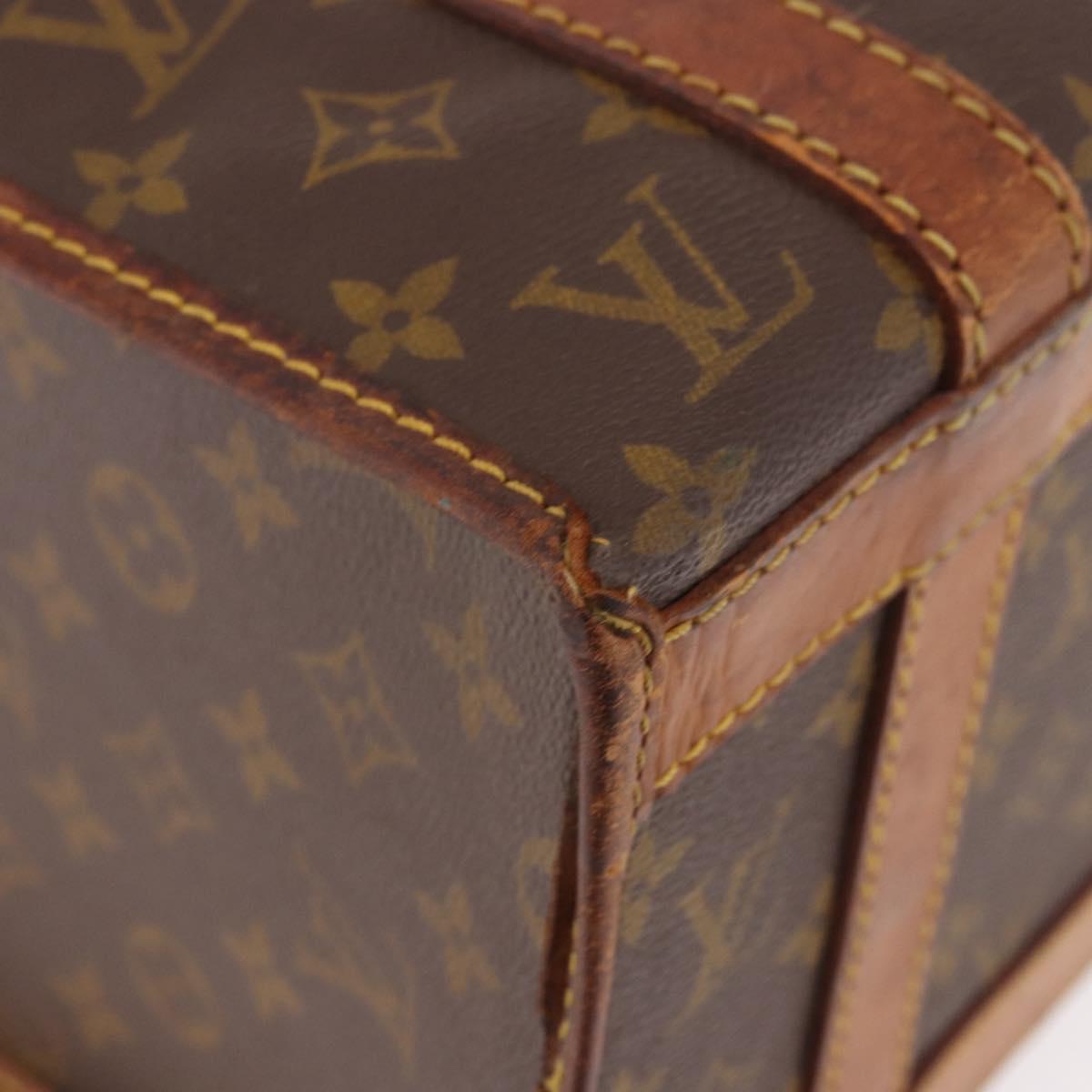 LOUIS VUITTON Monogram Sac Chasseur 30 Boston Bag LV Auth 188014