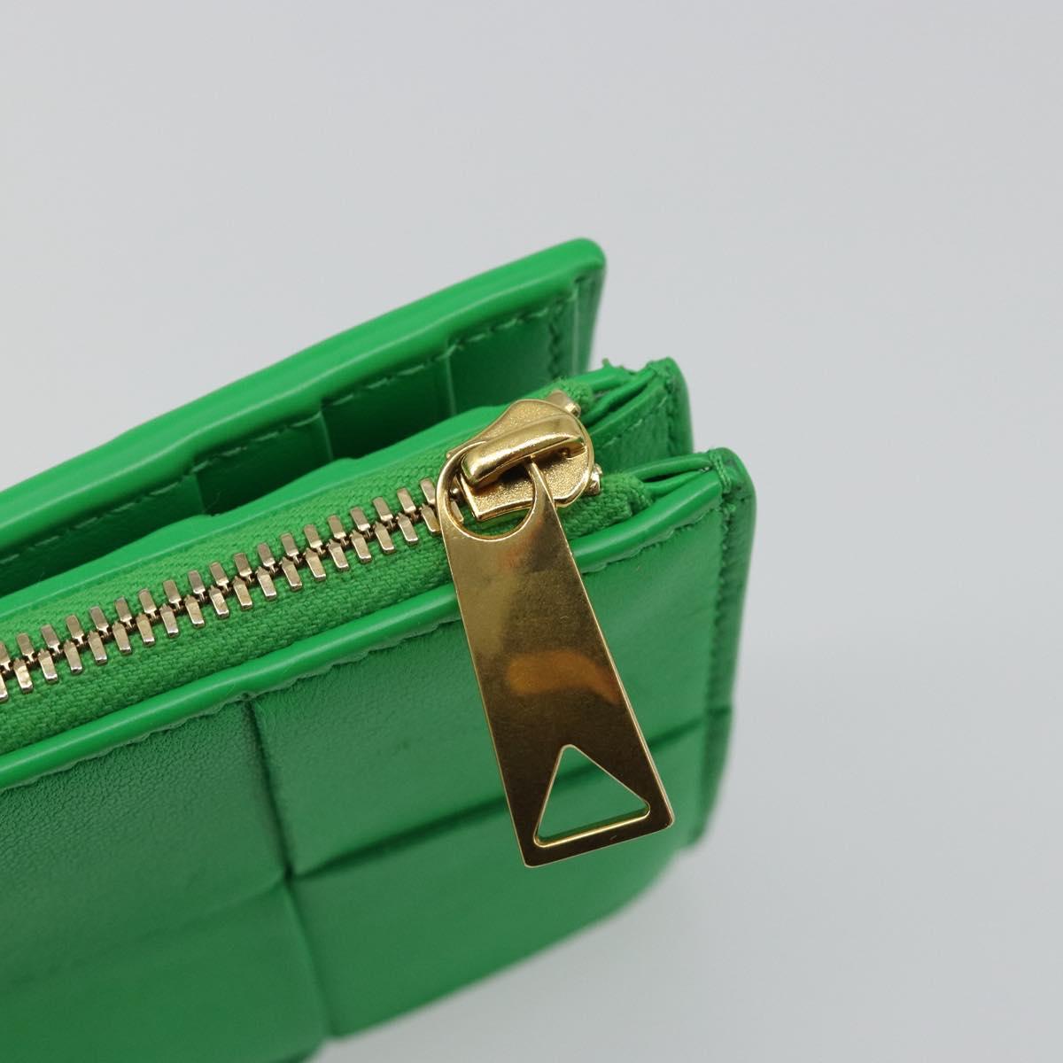 BOTTEGA VENETA MAXI INTRECCIATO Cassette Wallet Leather Green Auth 188052A