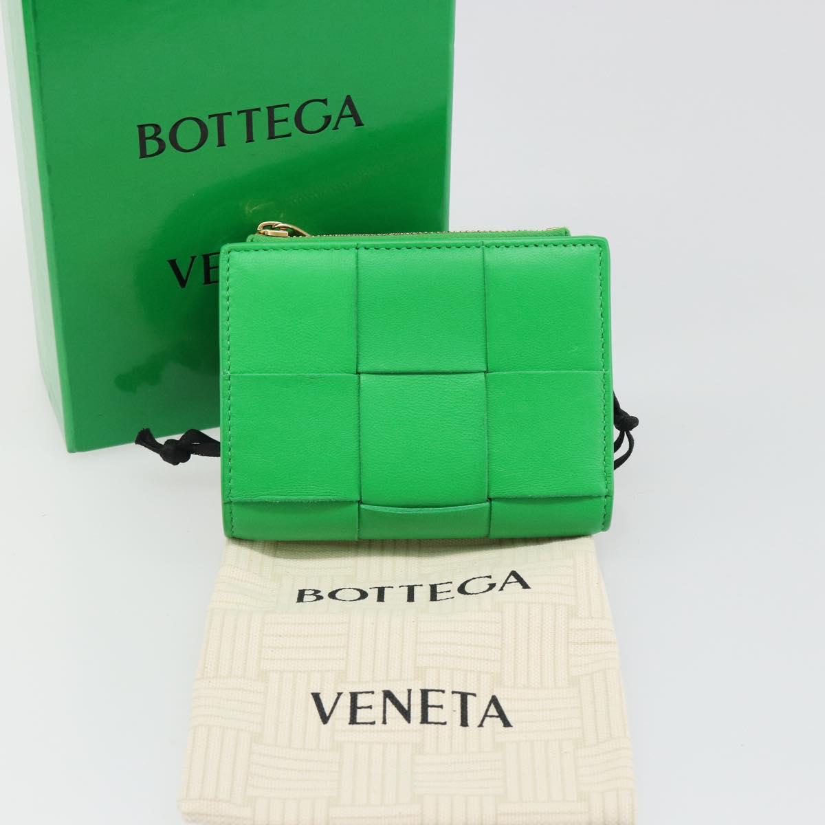 BOTTEGA VENETA MAXI INTRECCIATO Cassette Wallet Leather Green Auth 188052A