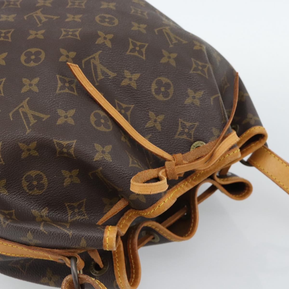 LOUIS VUITTON Monogram Petit Noe Shoulder Bag M42226 LV Auth 188093V