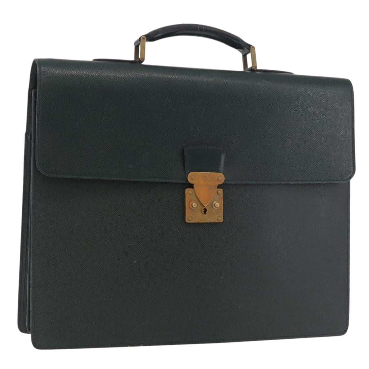 LOUIS VUITTON Taiga Robusto 2 Hand Bag Epicea M3104P LV Auth 188346