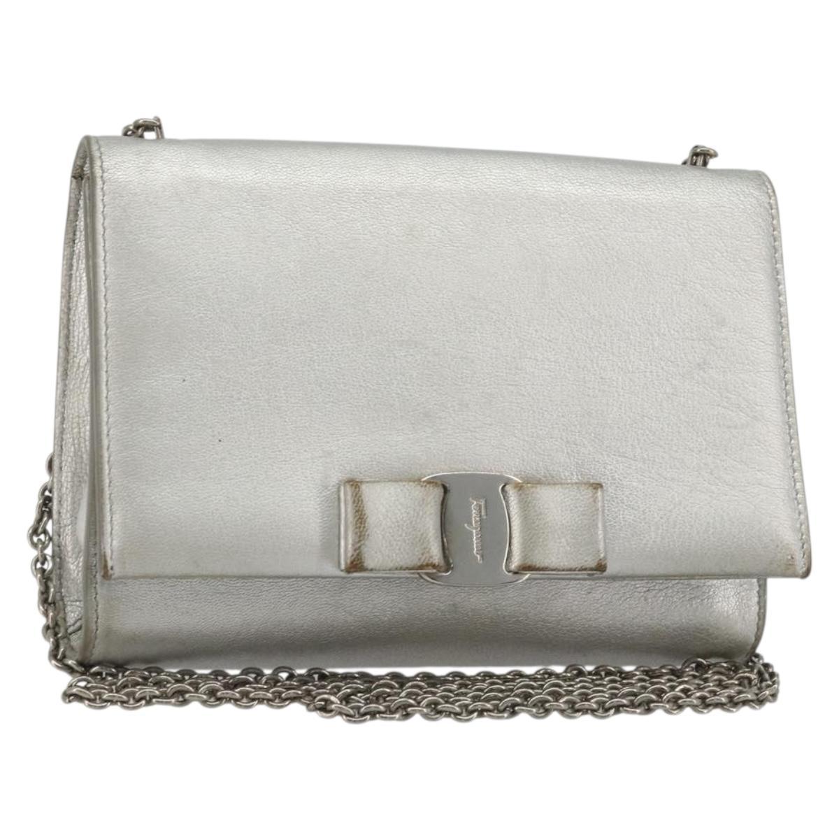 Salvatore Ferragamo Vara Ribbon Chain Shoulder Bag Leather Silver Auth 188398