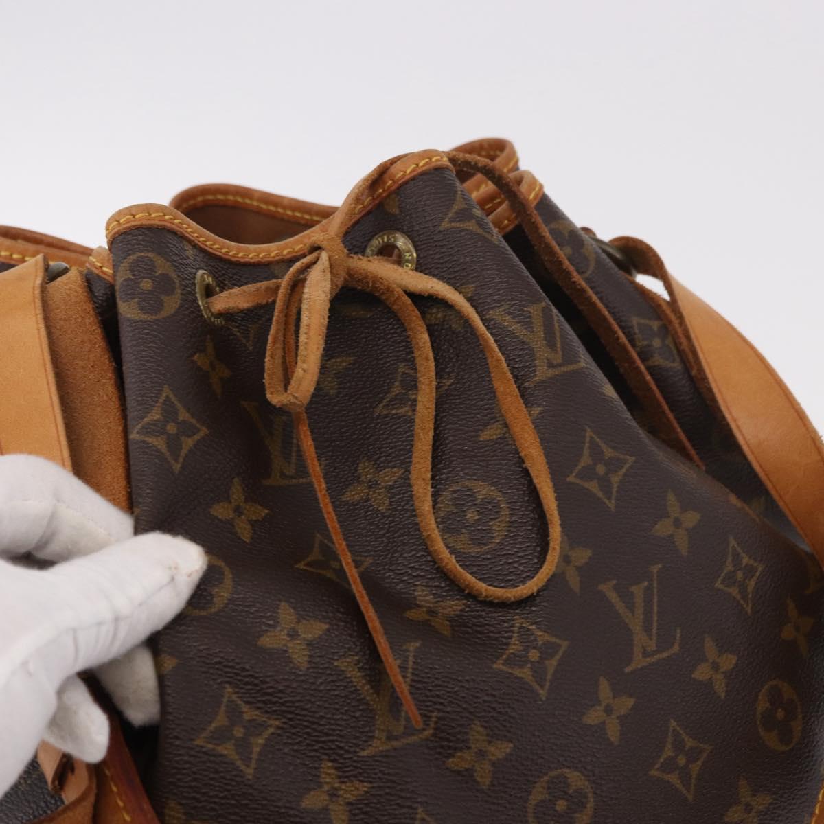 LOUIS VUITTON Monogram Noe Shoulder Bag M42224 LV Auth 188420A