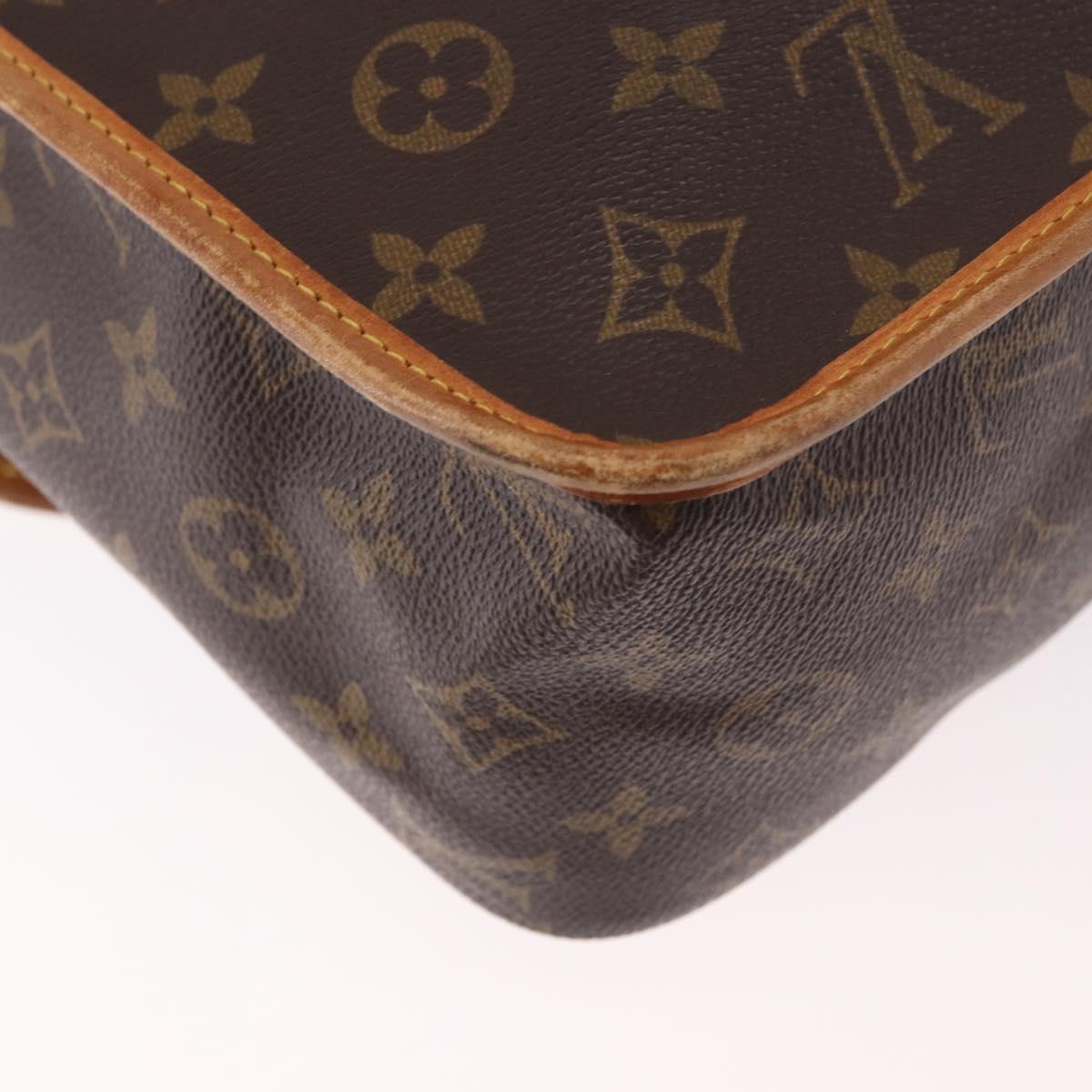 LOUIS VUITTON Monogram Gibeciere GM Shoulder Bag M42246 LV Auth 188421