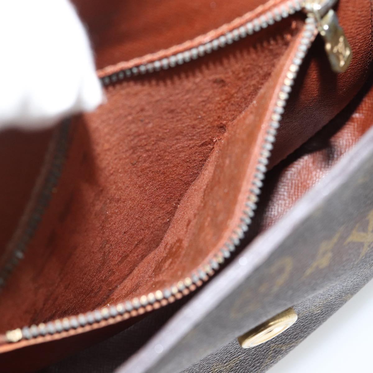 LOUIS VUITTON Monogram Saint Cloud MM Shoulder Bag M51243 LV Auth 188428