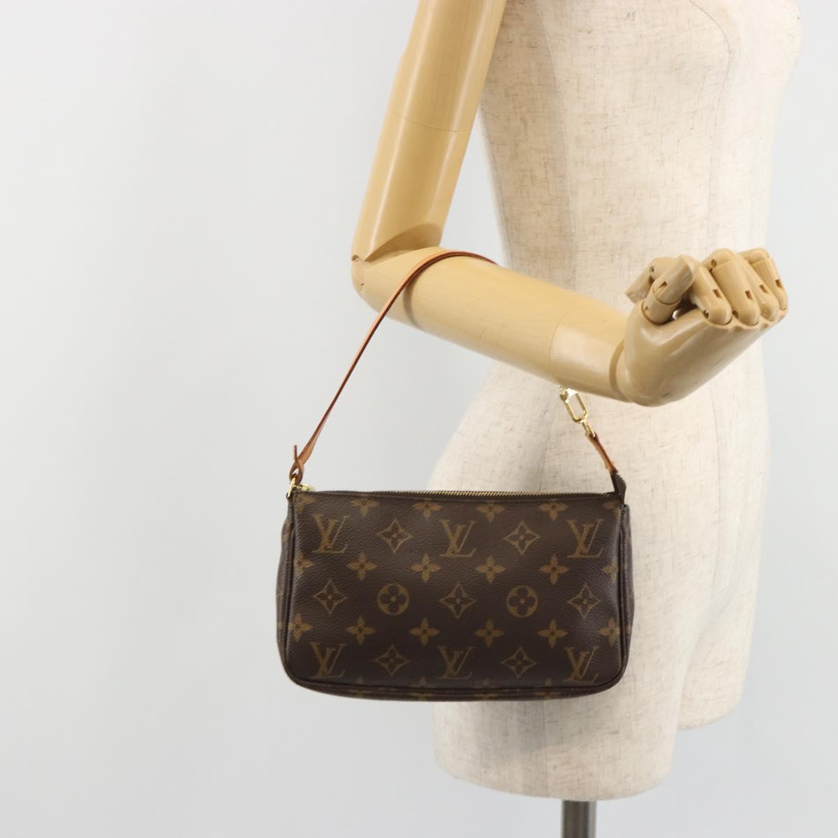 LOUIS VUITTON Monogram Pochette Accessoires Pouch M51980 Auth 188456SAV