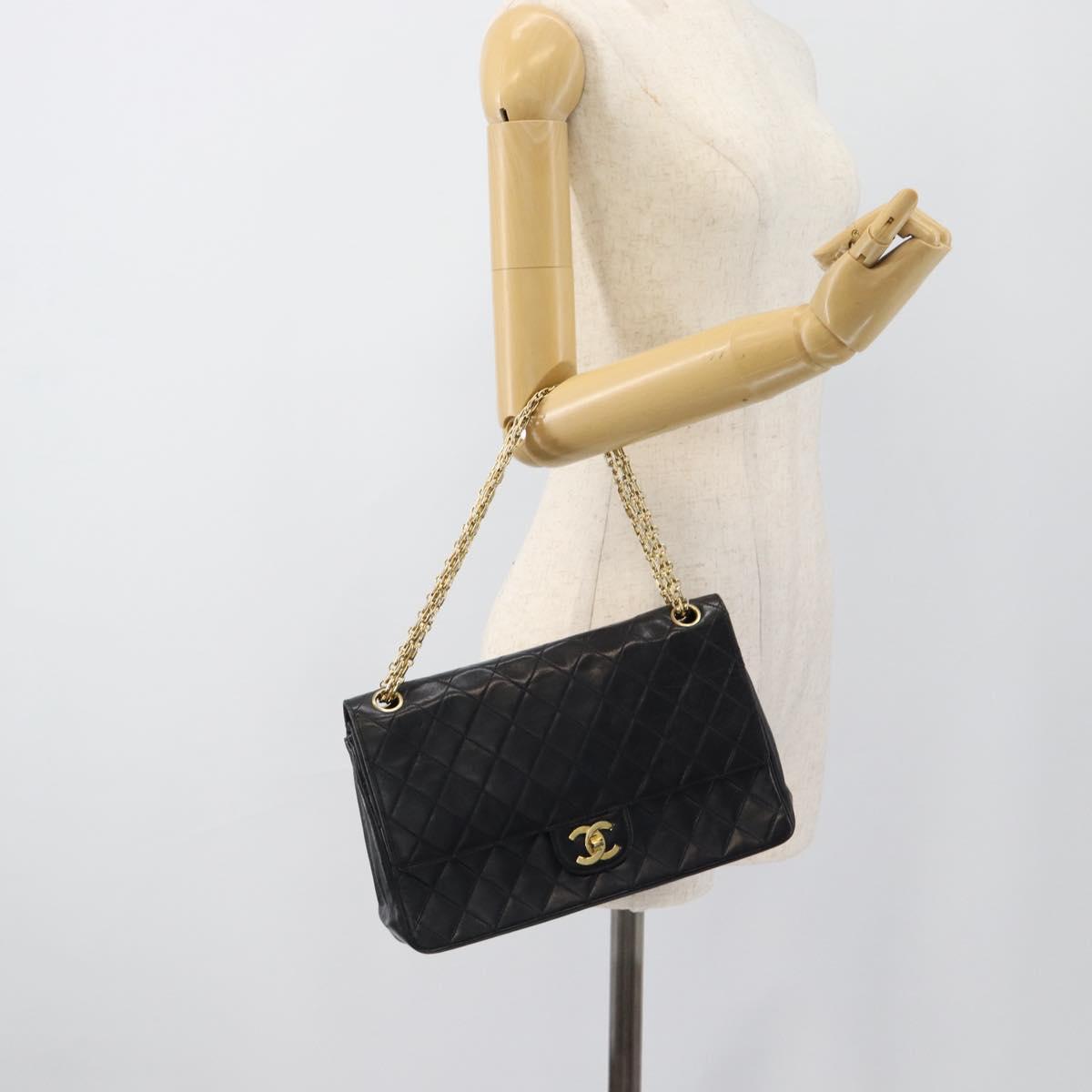 CHANEL Double Flap 25 Matelasse Chain Bag Lamb Skin Navy Gold CC Auth 188549SAV