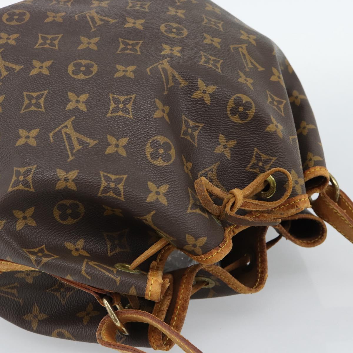 LOUIS VUITTON Monogram Petit Noe Shoulder Bag M42226 LV Auth 188569